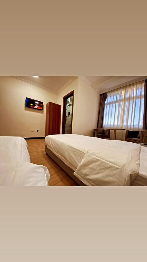 Bed and Breakfast Social House Аддис-Абеба Экстерьер фото