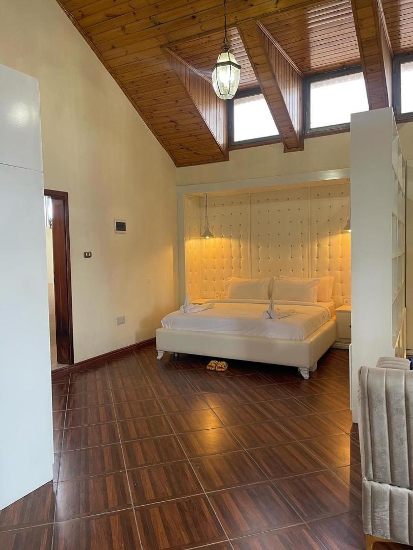 Bed and Breakfast Social House Аддис-Абеба Экстерьер фото
