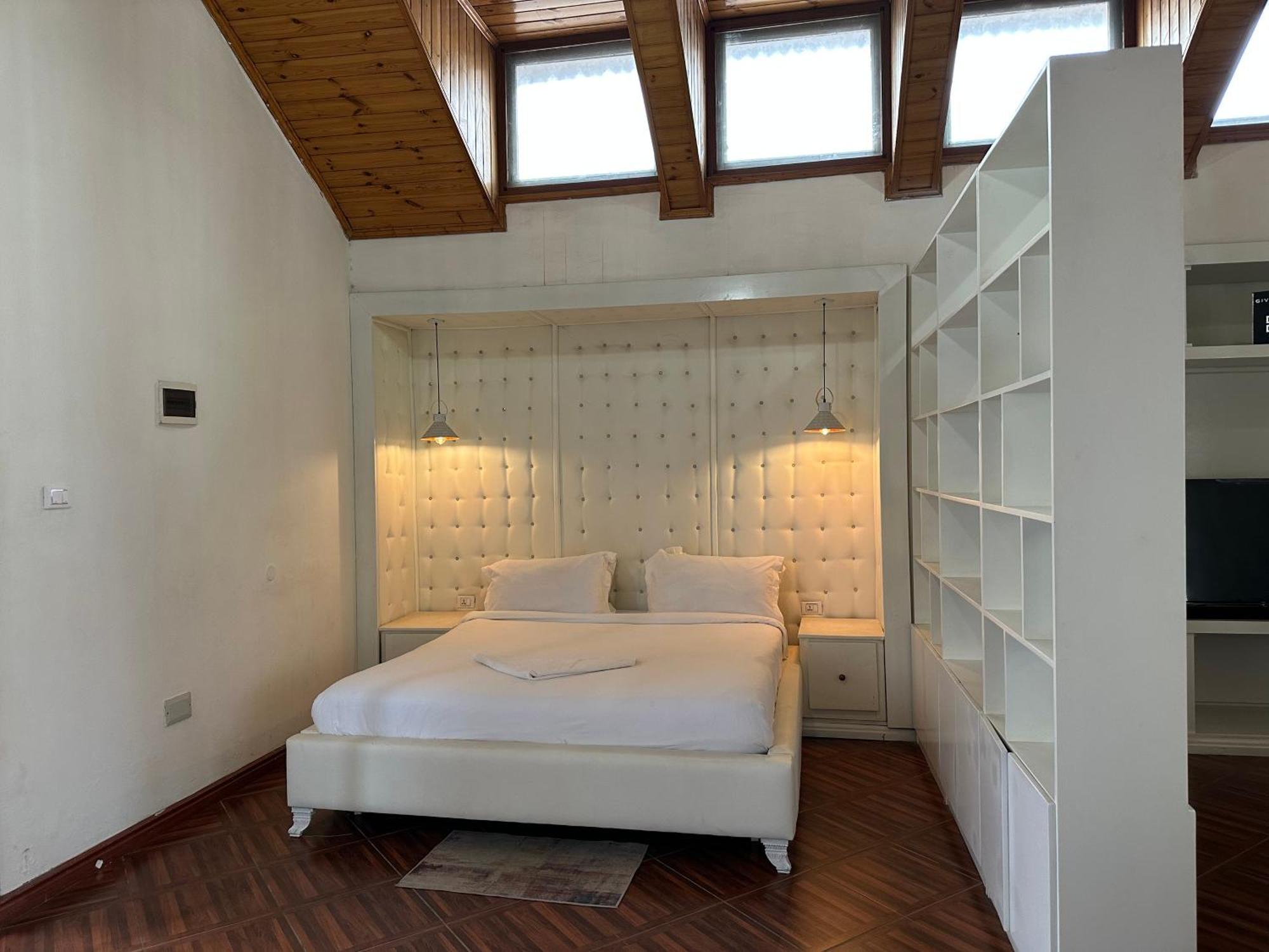Bed and Breakfast Social House Аддис-Абеба Экстерьер фото